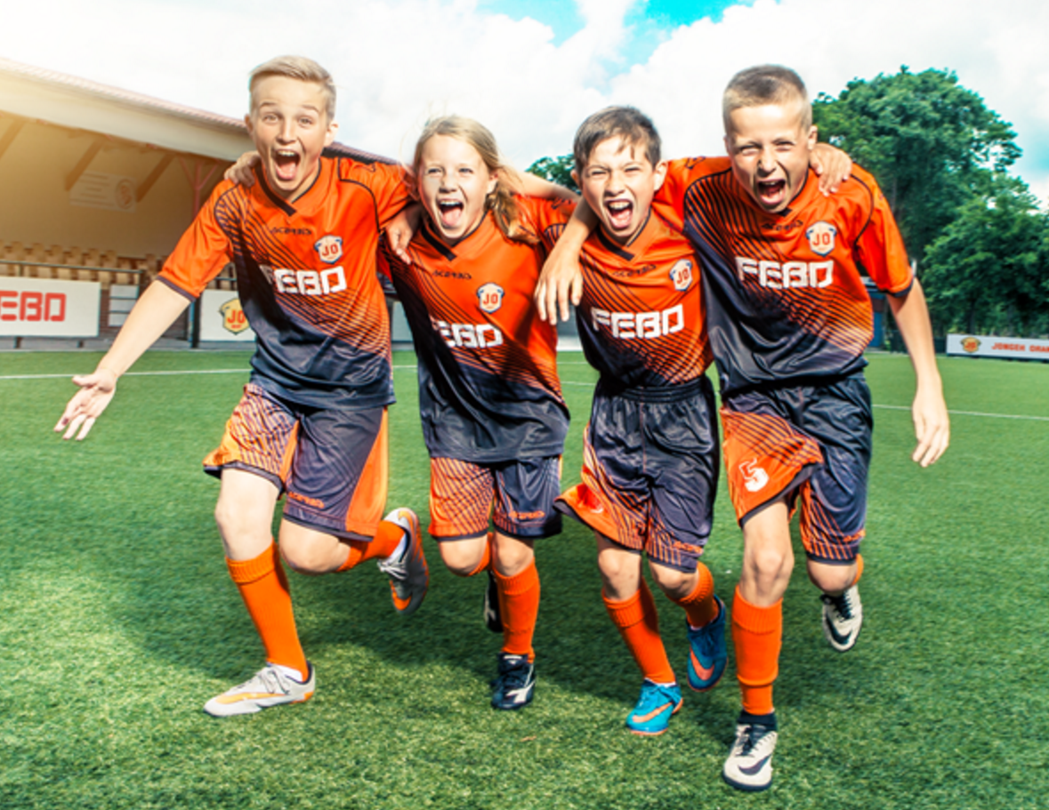 NEC/FC Oss zoekt voetbaltalent in sporthal Arcus tijdens Jonger Oranje ...